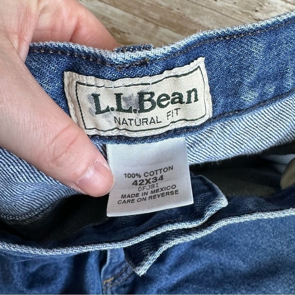 L.L. Bean Men's Double L® Jeans Natural Fit | 42x34 - Picture 6 of 11